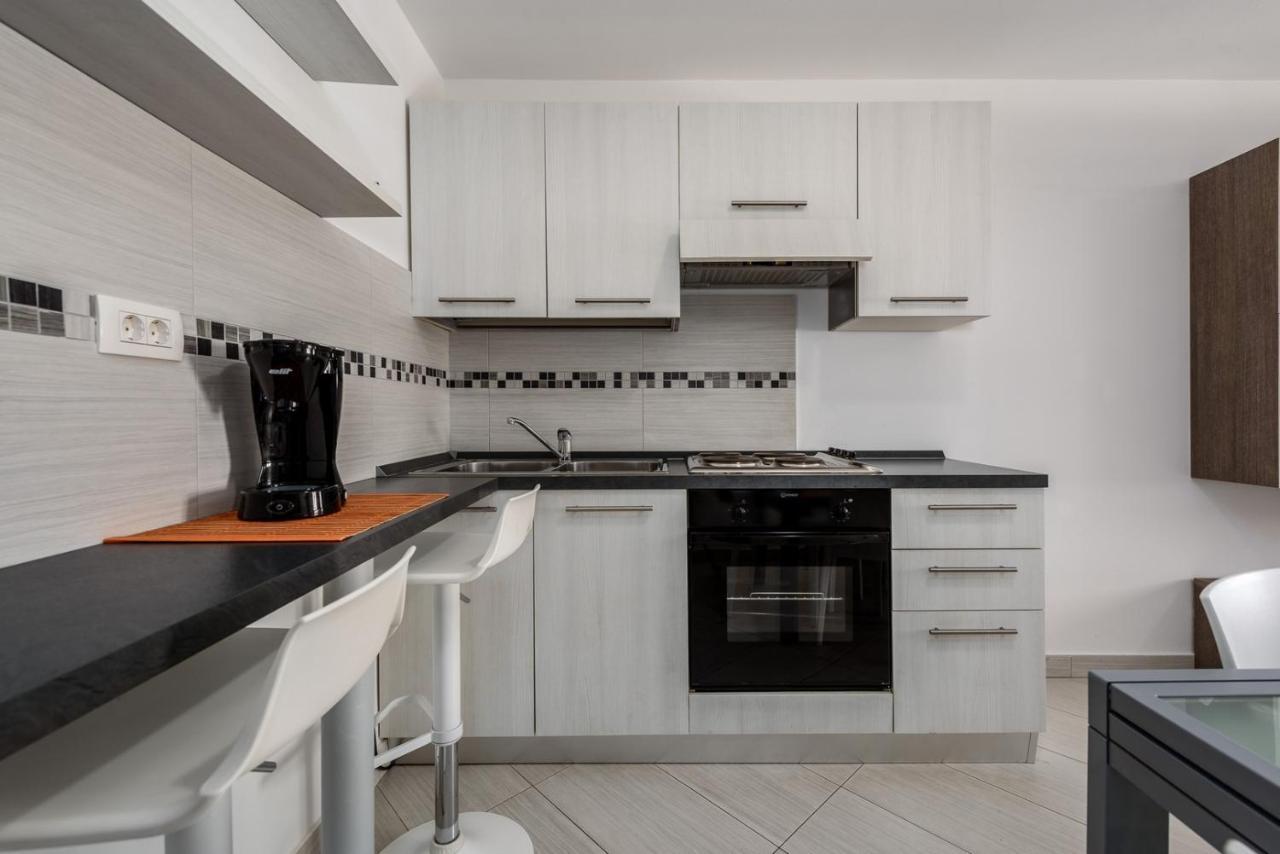 Apartments Dante Умаг Экстерьер фото